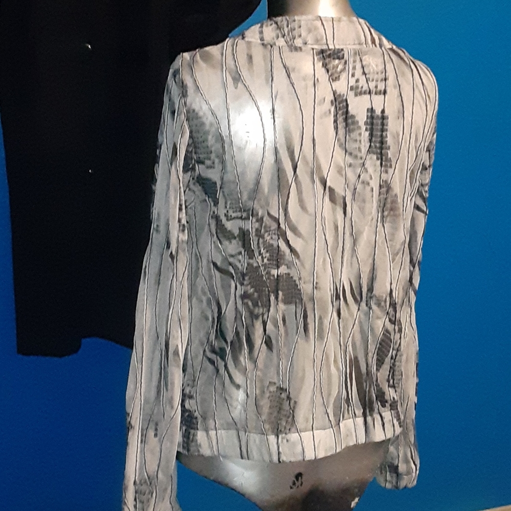😯🌷Seethrough⚘Jacket🌷 - Picture 6 of 9